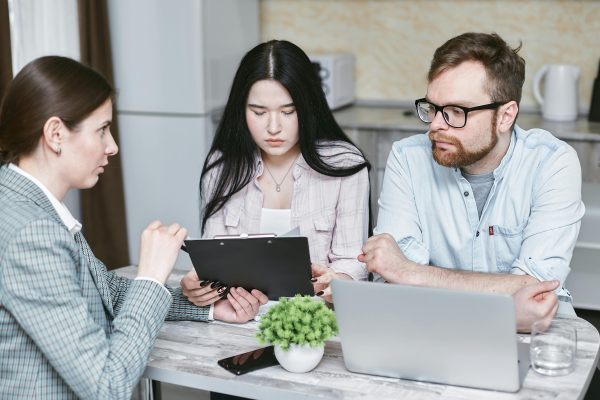 New Orleans probate lawyer explaining succession process to family